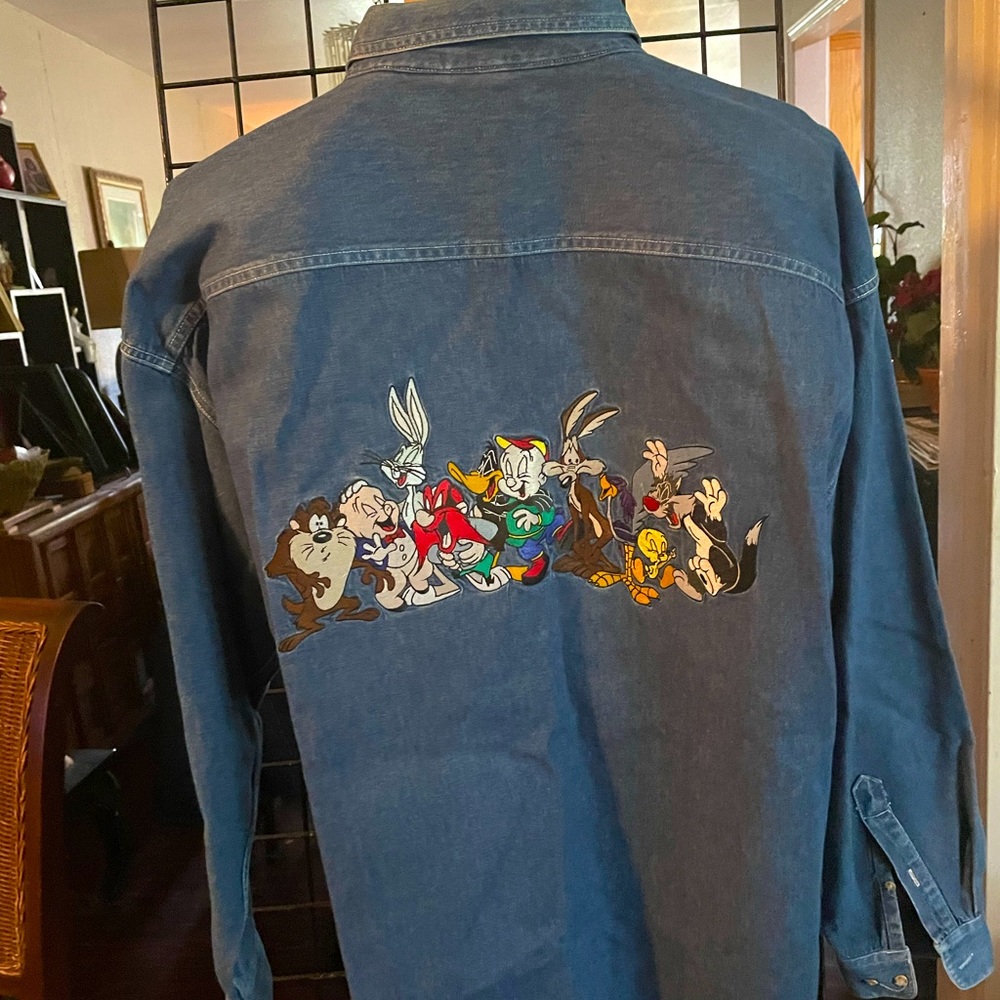 Vintage 1993 looney tunes denim jacket